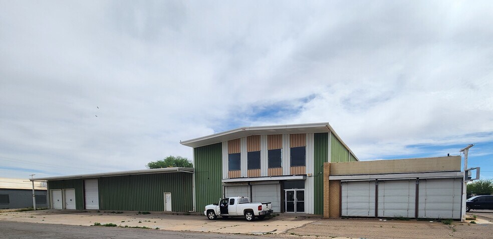 114 W Bland St, Roswell, NM à vendre - Photo principale - Image 1 de 9