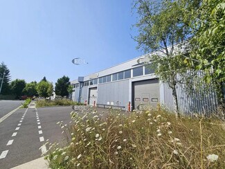 Plus de détails pour Local d'activités à louer