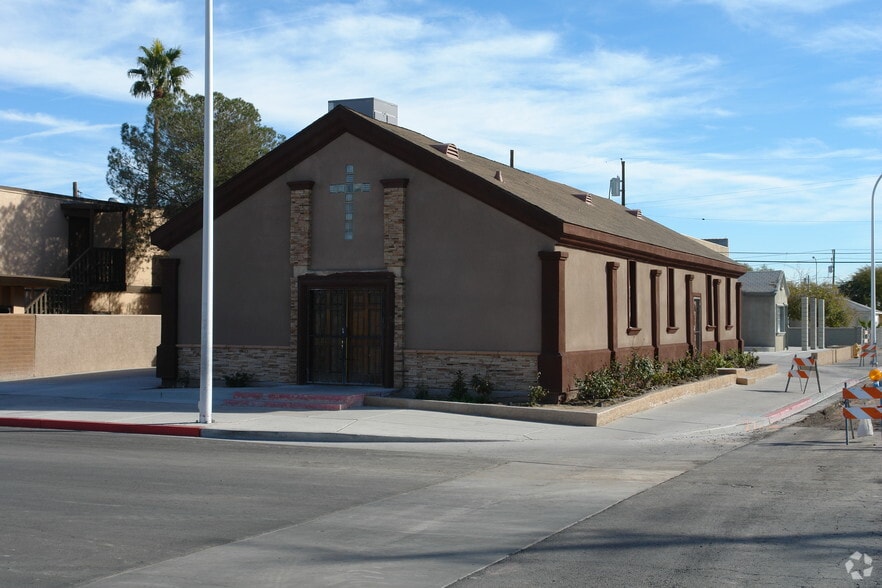 901 Stewart Ave, Las Vegas, NV à vendre - Photo du bâtiment - Image 2 de 16