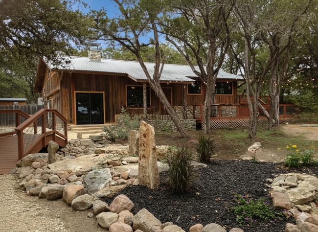 Plus de détails pour 16920 Ranch Road 12, Wimberley, TX - Commerce de détail à vendre