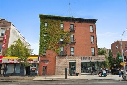 57 4th Ave, Brooklyn, NY for sale - Primary Photo - Image 1 of 5