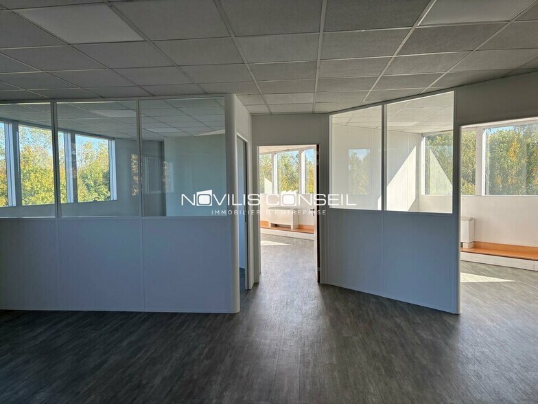 Office in Toulouse for lease - Interior Photo - Image 2 of 7