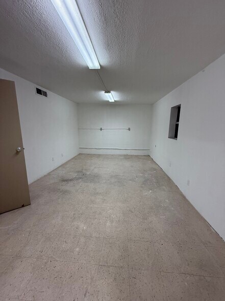 409 S Kansas St, El Paso, TX à louer - Photo du bâtiment - Image 2 de 11