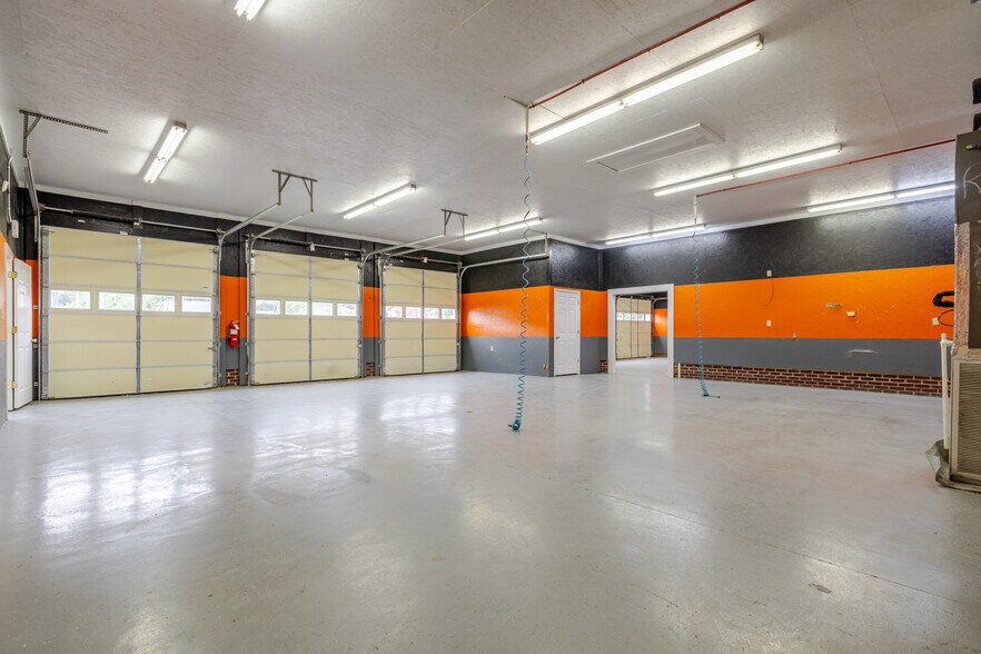 201 Spratt St, Fort Mill, SC à louer - Photo du bâtiment - Image 3 de 18