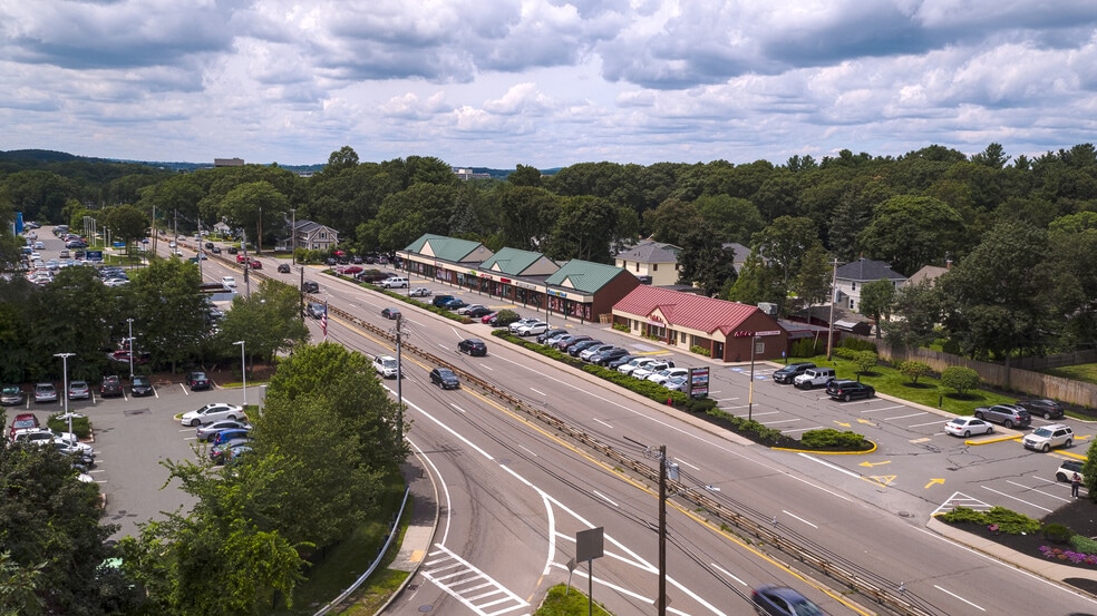 915-947 Worcester St, Natick, MA for lease - Building Photo - Image 1 of 2