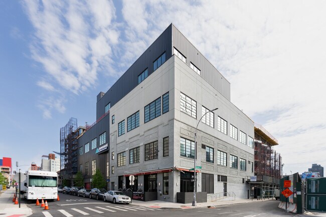 Plus de détails pour 236 Butler St, Brooklyn, NY - Commerce de détail à louer