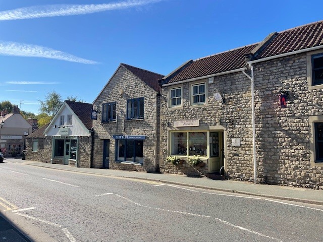 4 Bridge St, Helmsley for sale - Building Photo - Image 2 of 5