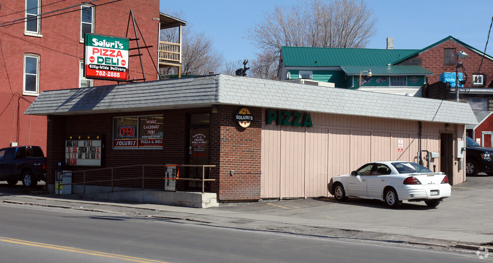 526 Factory St, Watertown, NY for sale - Primary Photo - Image 1 of 1