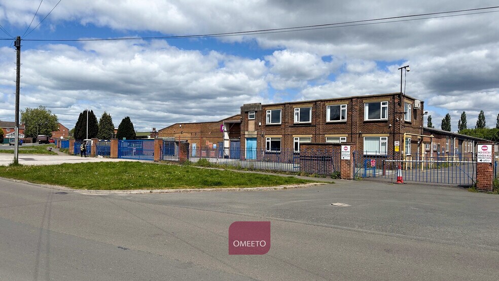 Hallam Fields Rd, Ilkeston à louer - Photo du bâtiment - Image 3 de 40