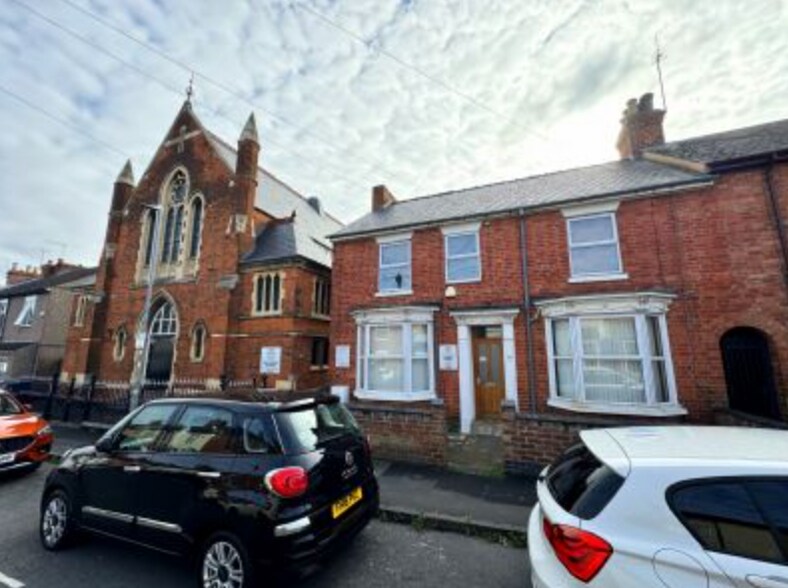 46 Cambridge St, Rugby for sale - Building Photo - Image 2 of 3