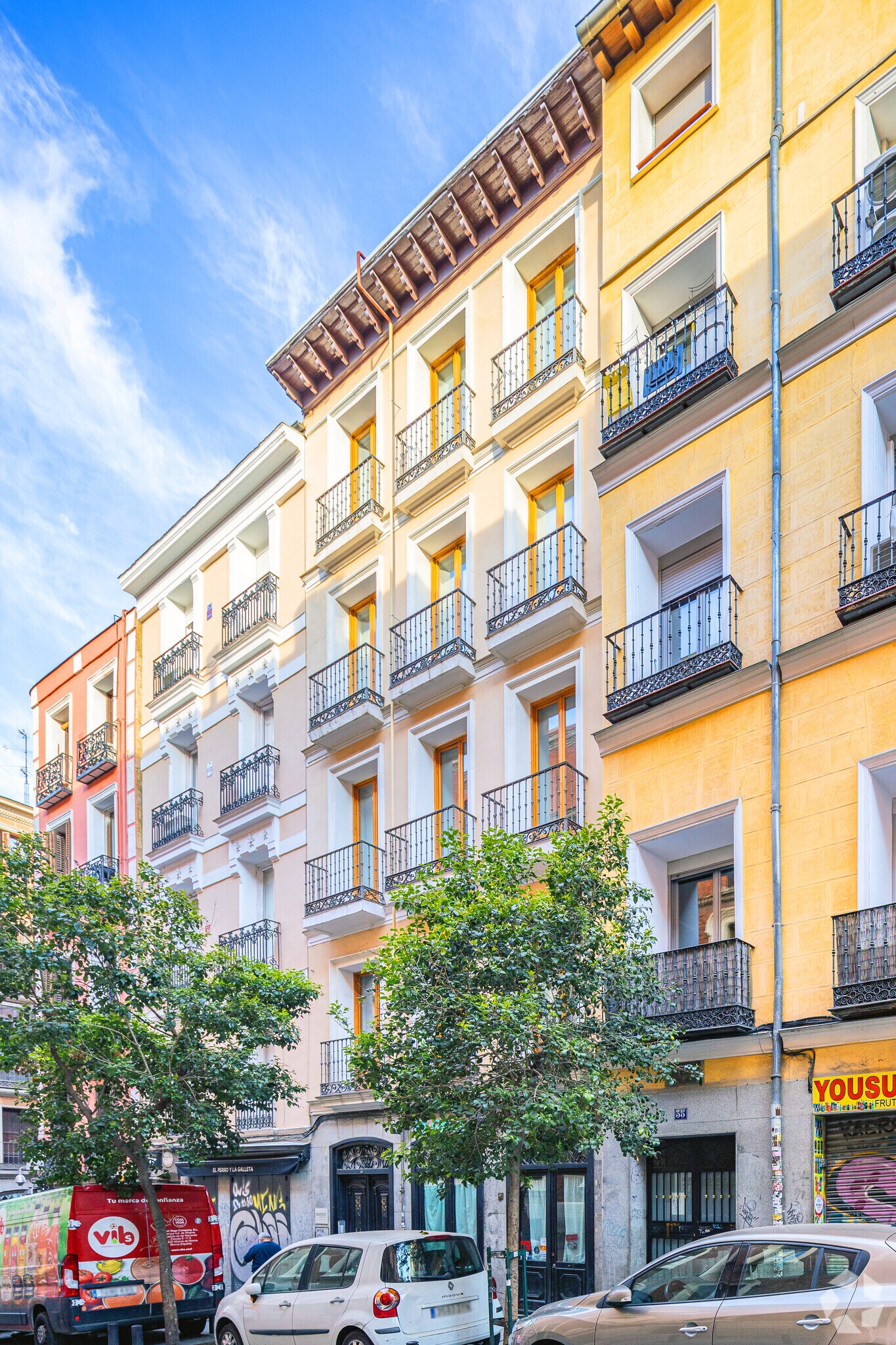 Retail in Madrid, Madrid for lease Primary Photo- Image 1 of 6