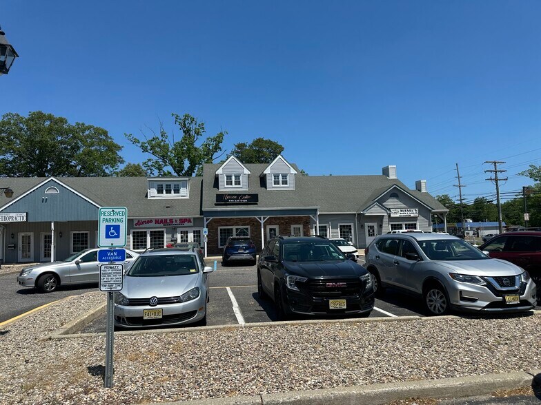 950 Rt 9, Bayville, NJ à louer - Photo du bâtiment - Image 3 de 4