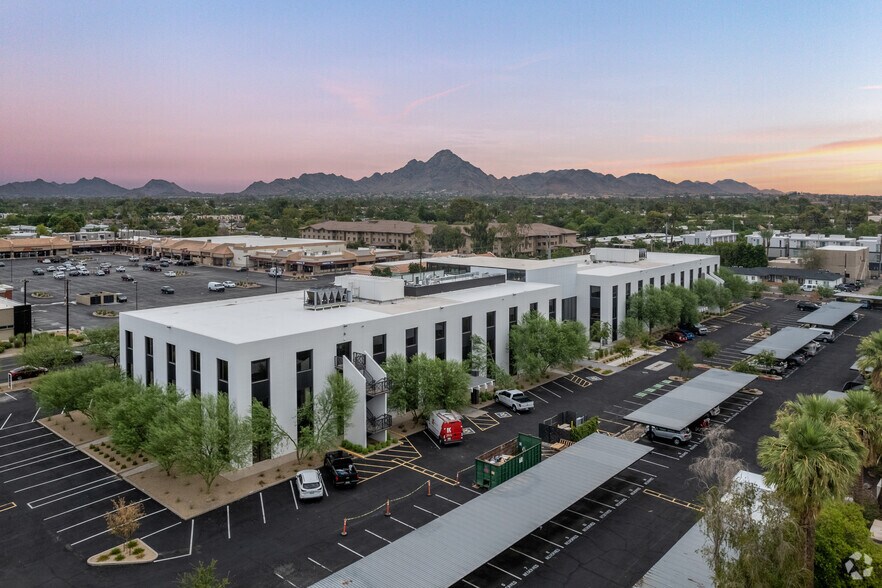 711 E Missouri Ave, Phoenix, AZ à louer - Photo du bâtiment - Image 2 de 6