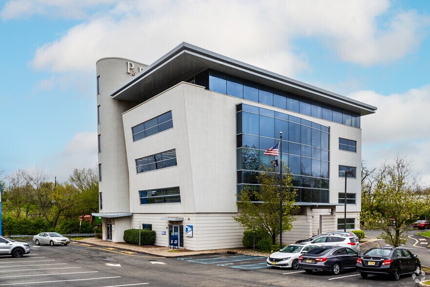 140 Smith St, Keasbey, NJ à vendre - Photo principale - Image 1 de 5