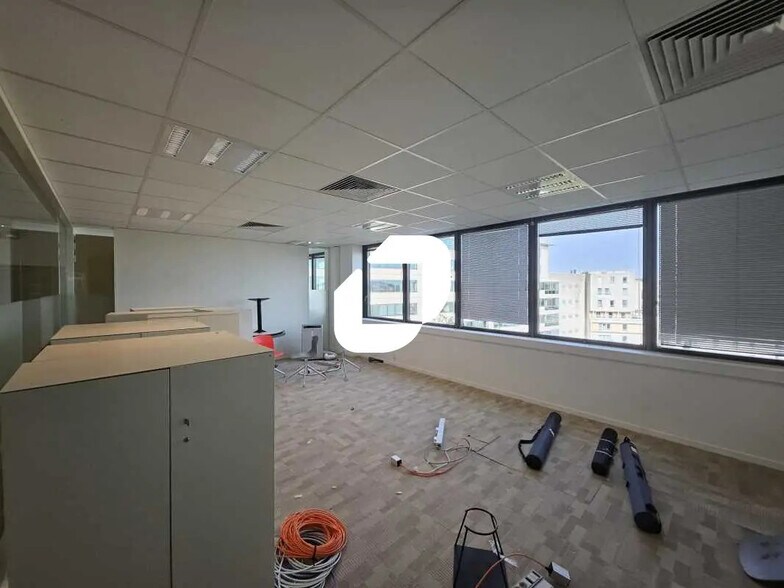6 Avenue Du Général De Gaulle, Antony for lease - Building Photo - Image 3 of 10