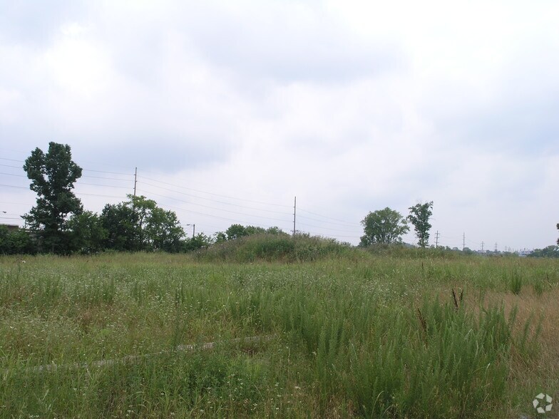 1220 Center Point Rd, Hendersonville, TN à vendre - Photo principale - Image 2 de 2