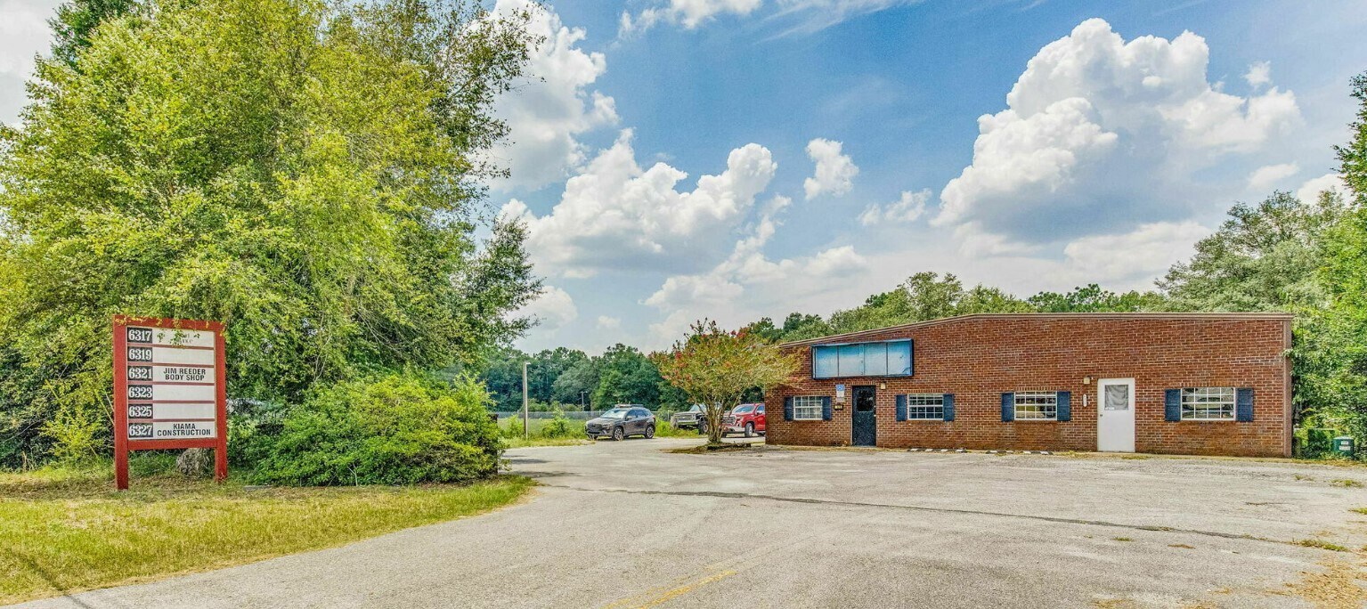 6317-6327 Dogwood Dr, Milton, FL à louer Photo du bâtiment- Image 1 de 7