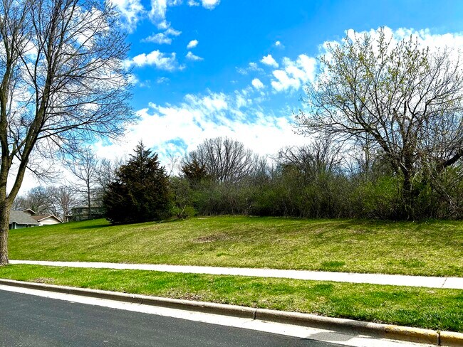 Plus de détails pour 6740 Frank Lloyd Wright Ave, Middleton, WI - Terrain à vendre