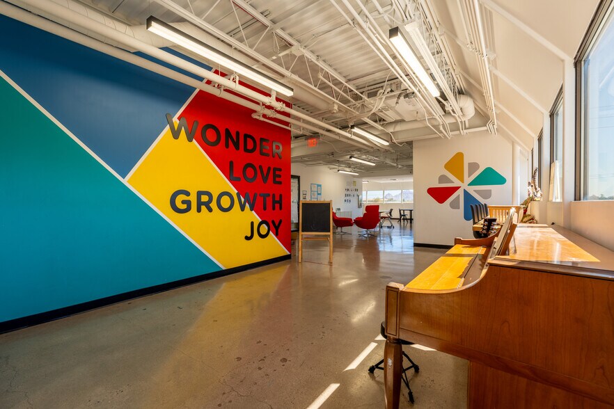 200 E Mitchell Dr, Phoenix, AZ à vendre - Photo du bâtiment - Image 3 de 9