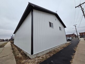 Plus de détails pour 519 Lincoln Ave, Rochelle, IL - Commerce de détail à vendre