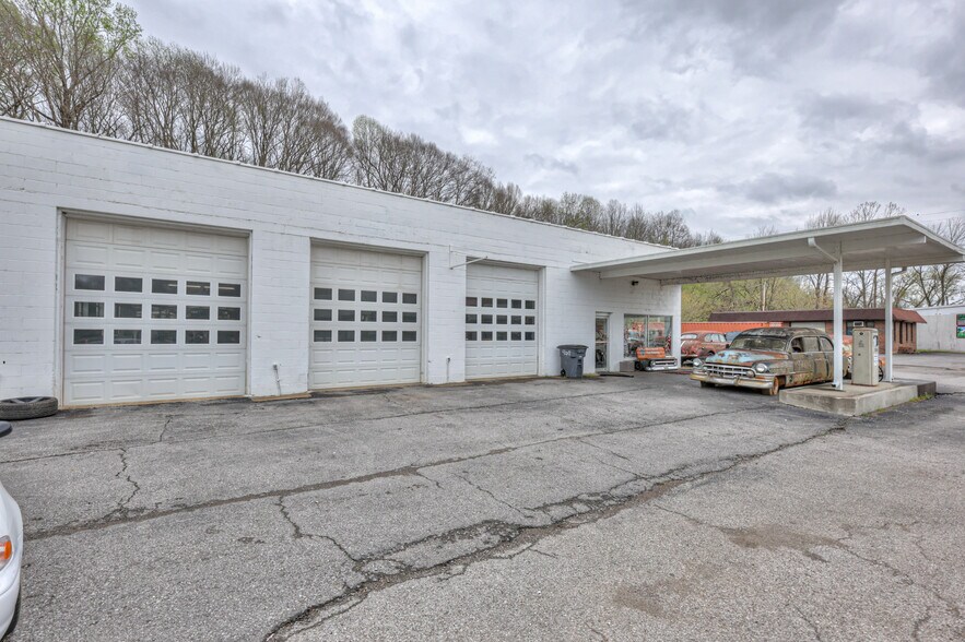 290 Main St, Red Boiling Springs, TN à vendre - Photo du bâtiment - Image 3 de 18