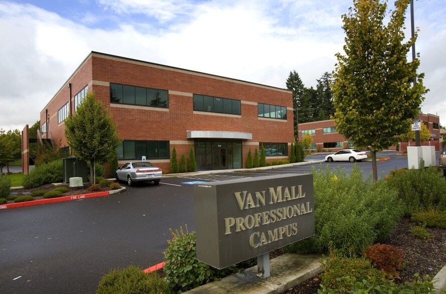 9300 NE Vancouver Mall Dr, Vancouver, WA à vendre - Photo du bâtiment - Image 2 de 5