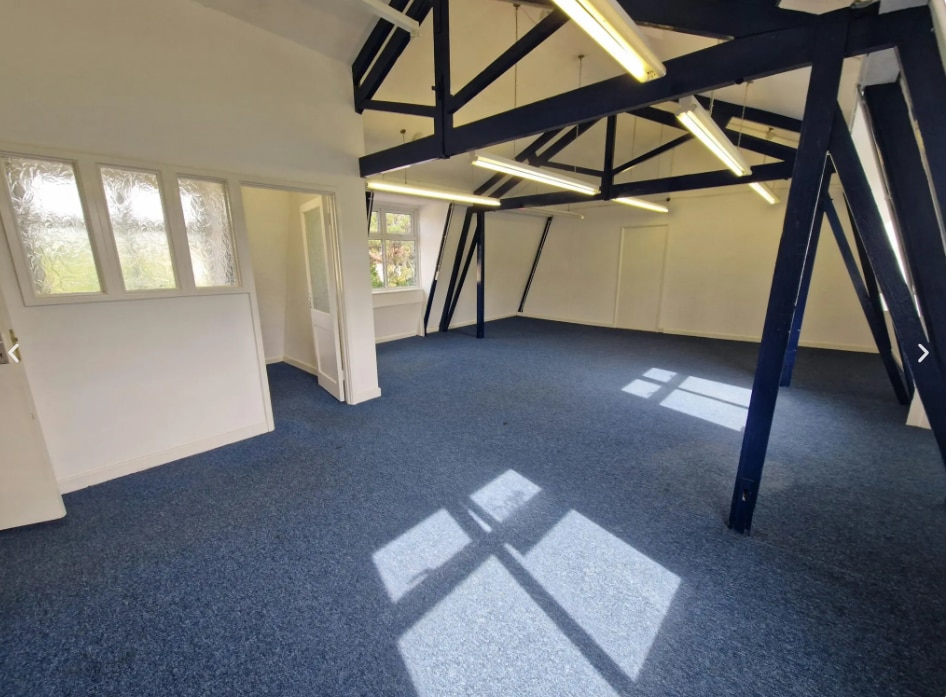 East St, Titchfield for lease Interior Photo- Image 1 of 4