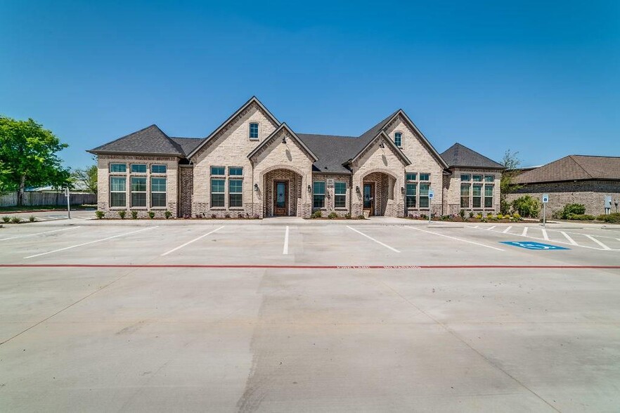 2591 N Highway 77, Waxahachie, TX for sale - Building Photo - Image 1 of 1