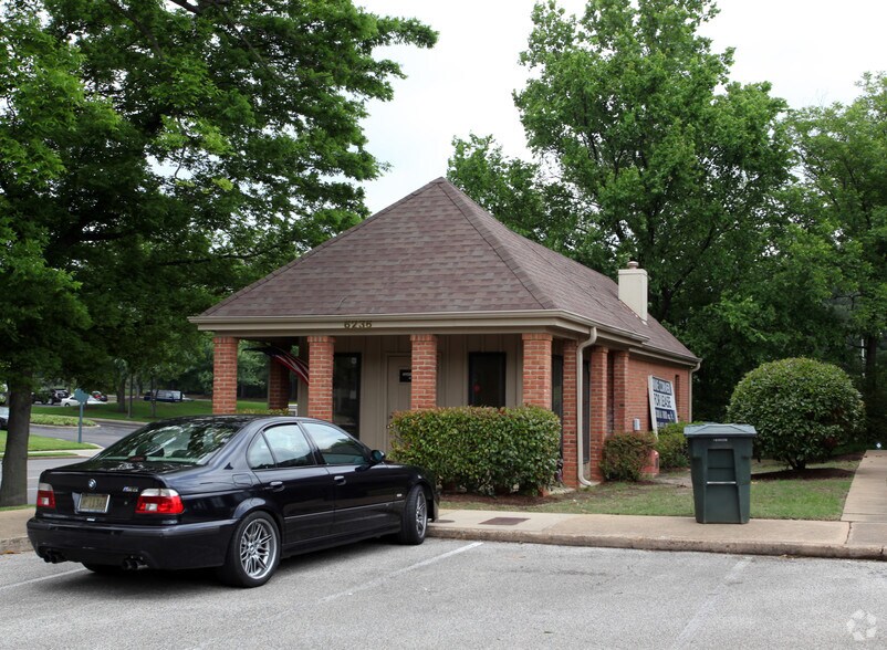 6236 Poplar Ave, Memphis, TN à vendre - Photo du bâtiment - Image 3 de 3