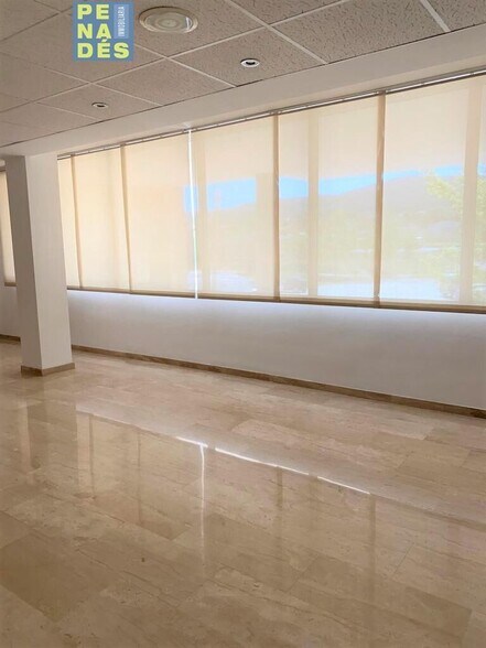 Bureau dans Ontinyent à vendre - Photo du bâtiment - Image 3 de 15