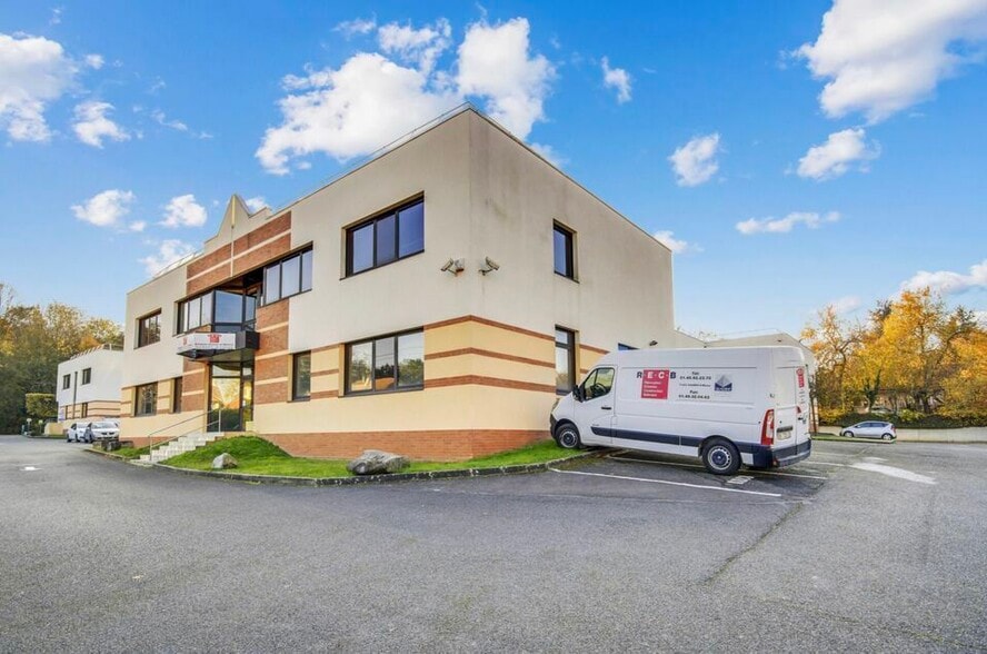 65 Avenue Du General De Gaulle, Champs-sur-Marne for lease - Building Photo - Image 2 of 11