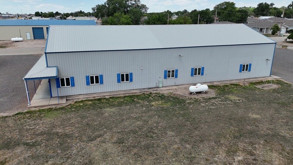 1401 E 1st St, Ogallala, NE for sale - Building Photo - Image 3 of 13