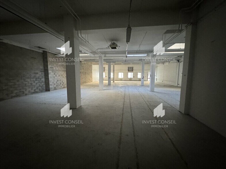 66 Rue Des Vanesses, Villepinte à louer - Photo du bâtiment - Image 3 de 12