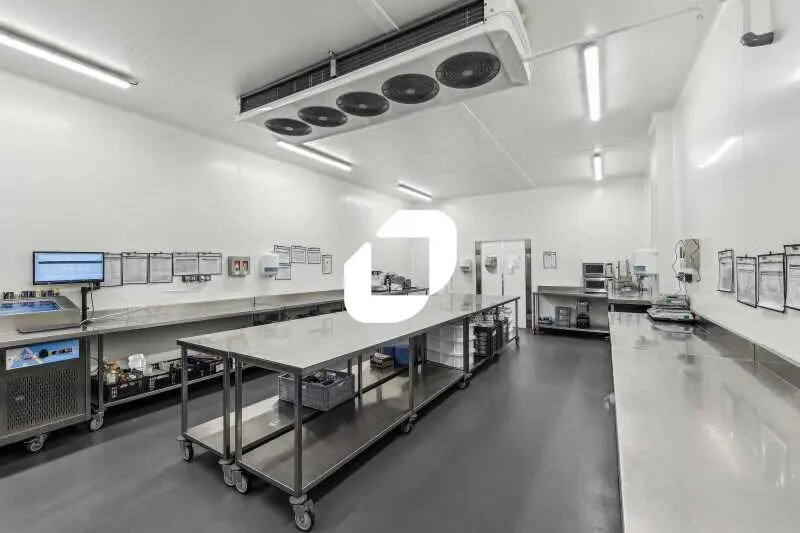 Flex in Gennevilliers for lease Interior Photo- Image 1 of 11