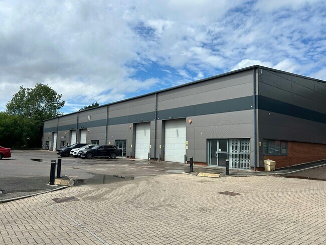 Plus de détails pour Fishponds Rd, Wokingham - Industriel à louer