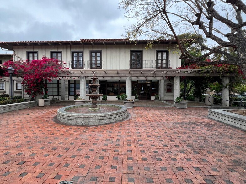 26137 La Paz Rd, Mission Viejo, CA for lease - Primary Photo - Image 1 of 26