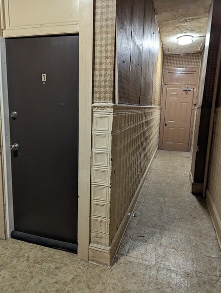 1044 Broadway, Bayonne, NJ for sale - Building Photo - Image 3 of 17