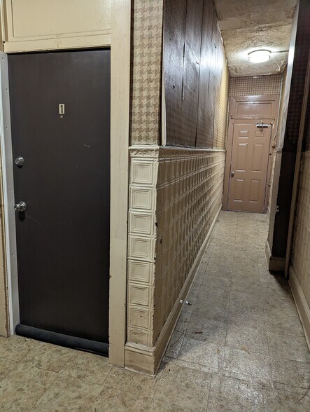 1044 Broadway, Bayonne, NJ à vendre - Photo du bâtiment - Image 3 de 17