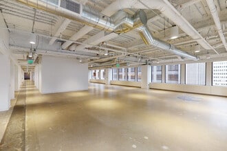 300 Mission St, San Francisco, CA for lease Building Photo- Image 2 of 3