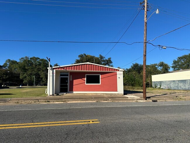 More details for 2421 Mill St, Ringgold, LA - Retail for Sale