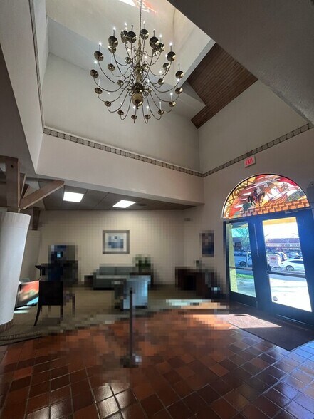 7710 Limonite Ave, Riverside, CA for lease - Interior Photo - Image 2 of 5