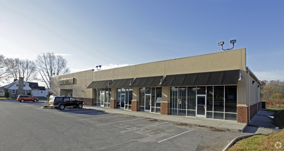 1846 S Main St, Crossville, TN for sale - Building Photo - Image 2 of 4