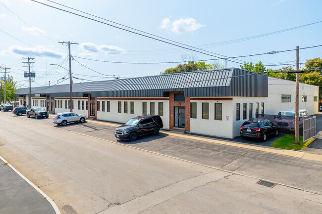 Plus de détails pour 25-45 Rutter St, Rochester, NY - Industriel à louer
