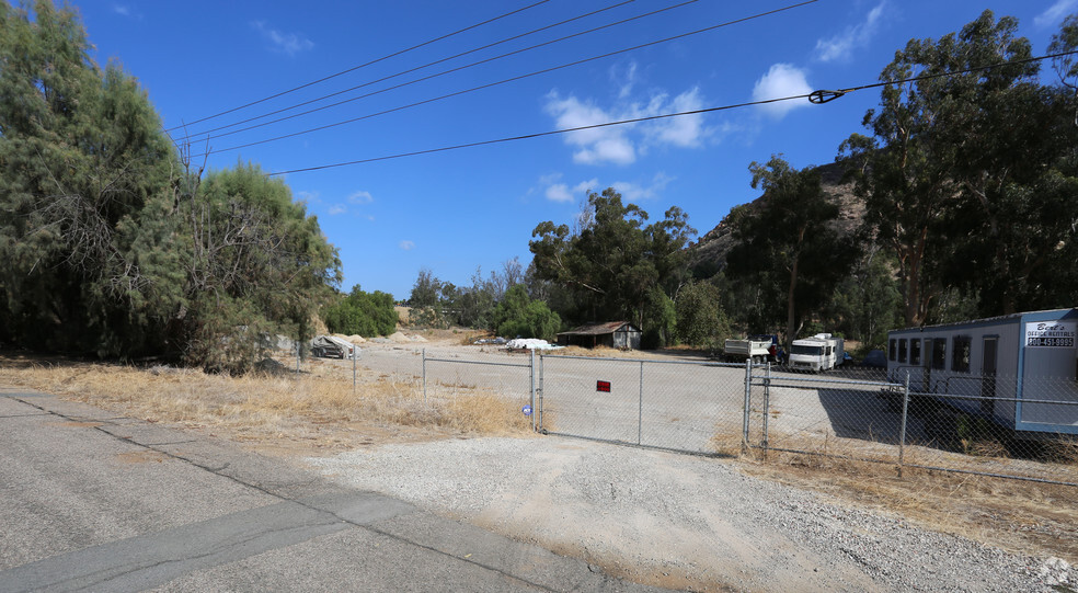 9581 Labrador Ln, El Cajon, CA for sale - Primary Photo - Image 1 of 1