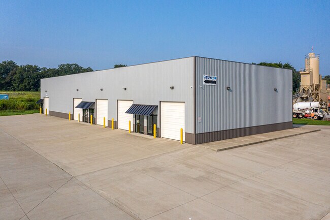 More details for 1050 International Blvd, Clarksville, TN - Industrial for Lease