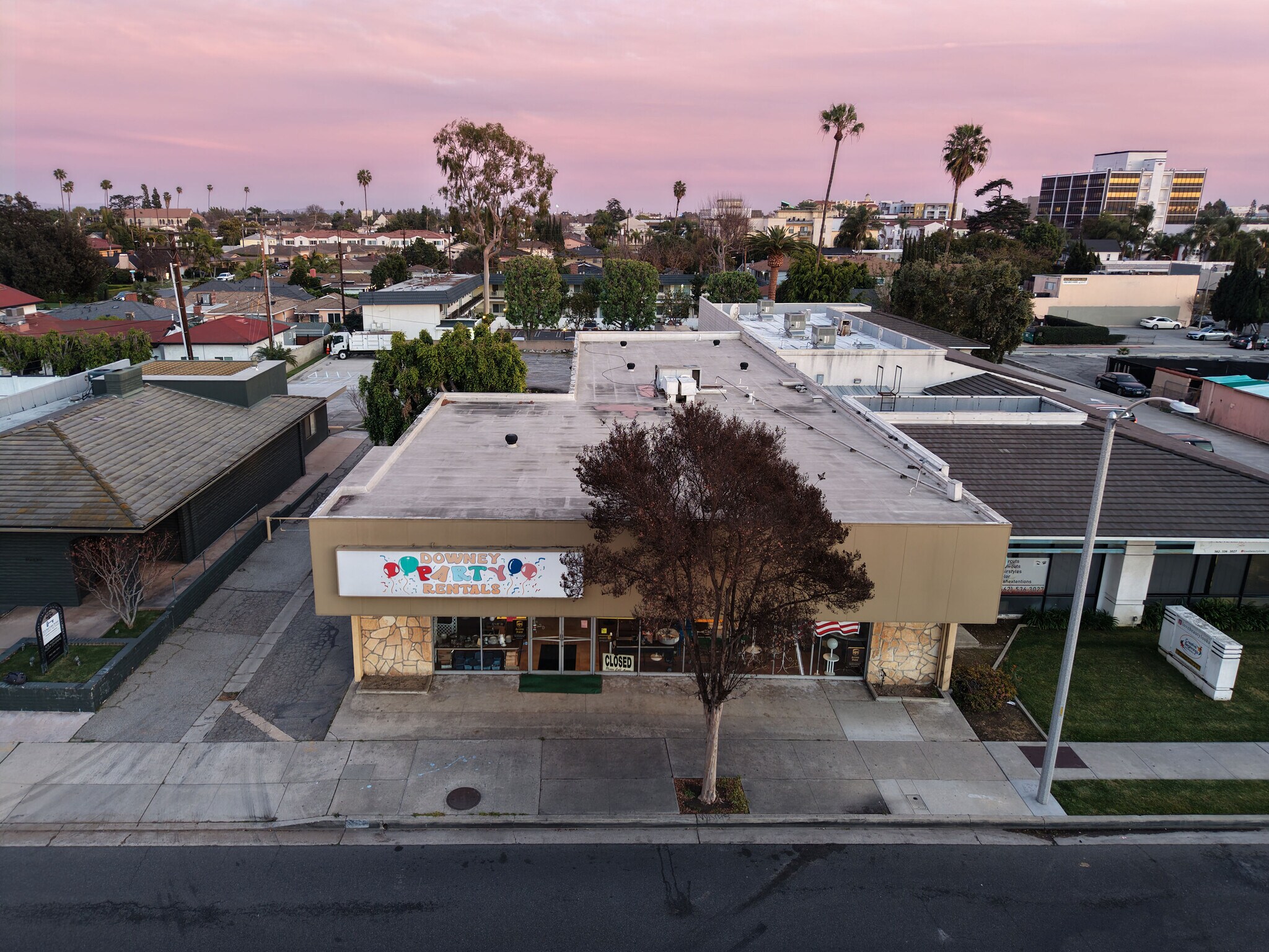 10900 Paramount Blvd, Downey, CA à louer Photo du bâtiment- Image 1 de 10