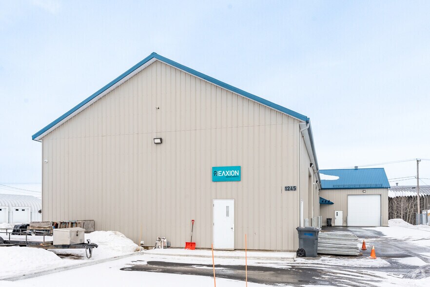 1245 St J.-A.-Bombardier, Lévis, QC for lease - Building Photo - Image 2 of 4