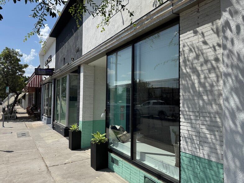 2863-2867 S Robertson Blvd, Los Angeles, CA à louer - Photo du bâtiment - Image 2 de 13