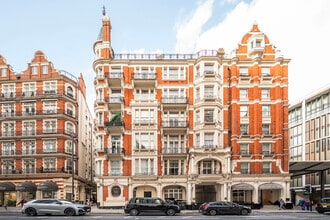 116A Knightsbridge, London for lease Building Photo- Image 1 of 8