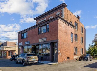 Plus de détails pour 1145-1147 New Britain Ave, West Hartford, CT - Multi-résidentiel à vendre